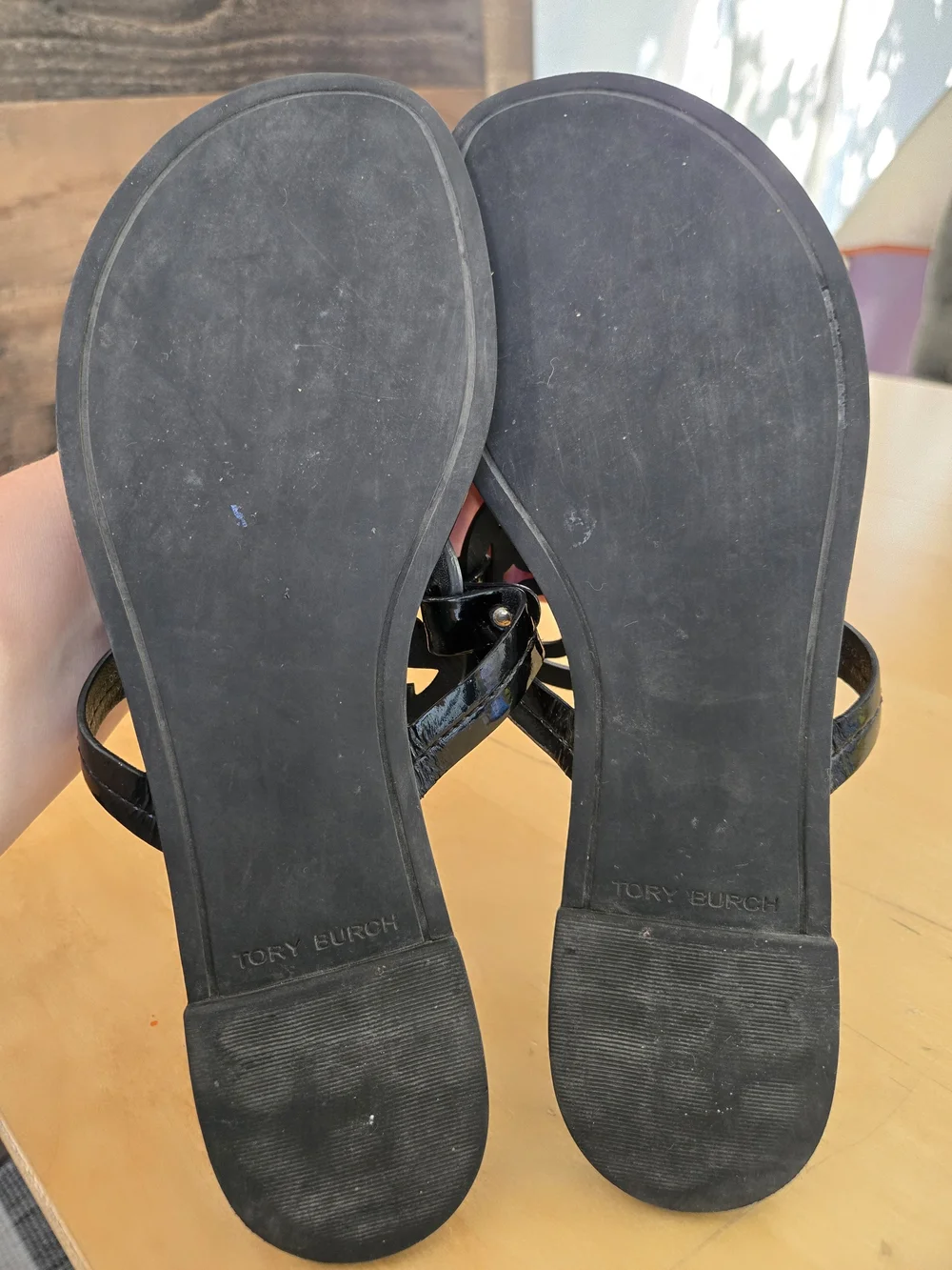 TORY BURCH MILLER SANDAL FLIP FLOP PATENT LEATHER BLACK SIZE 9